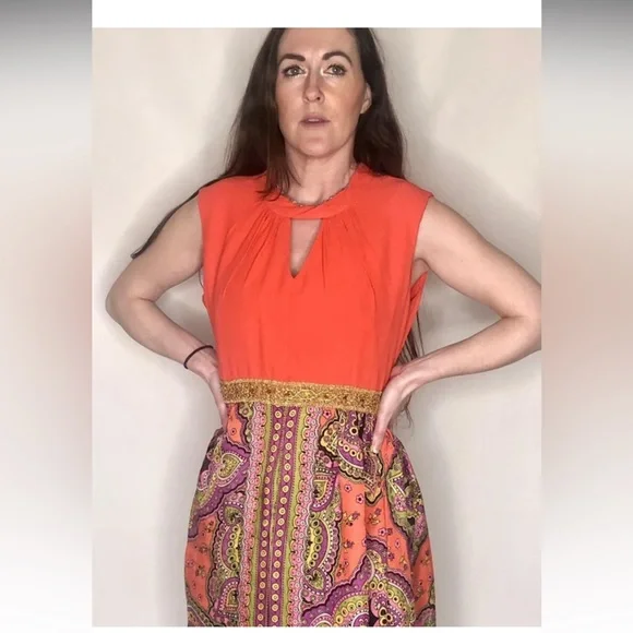 Vintage red paisley evening dress, size 14, 1960s dress, 1960s fashion, bright - Picture 6 of 6